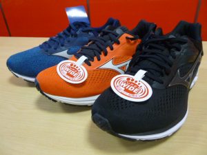 ミズノから新ランニングシューズ入荷！